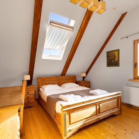 Korunka Hotel Tatariv Bagian luar foto