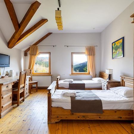 Korunka Hotel Tatariv Bagian luar foto