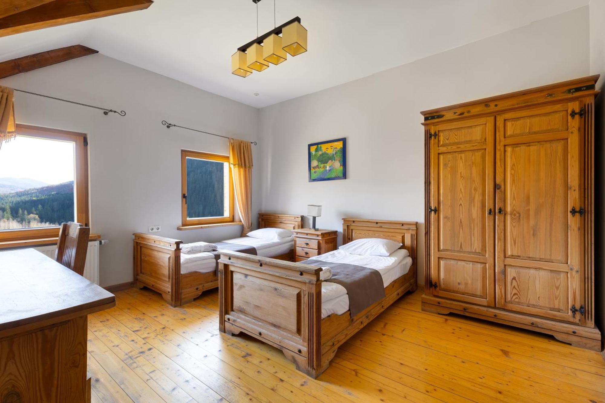 Korunka Hotel Tatariv Bagian luar foto