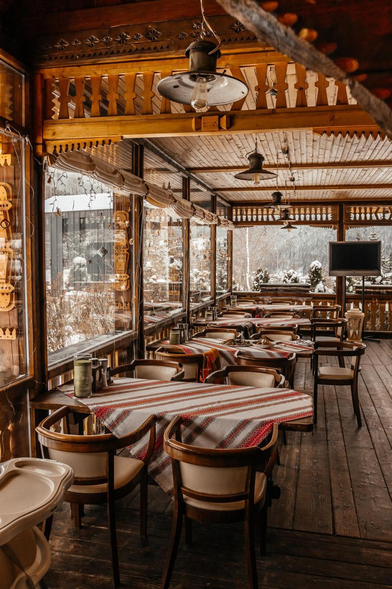 Korunka Hotel Tatariv Bagian luar foto
